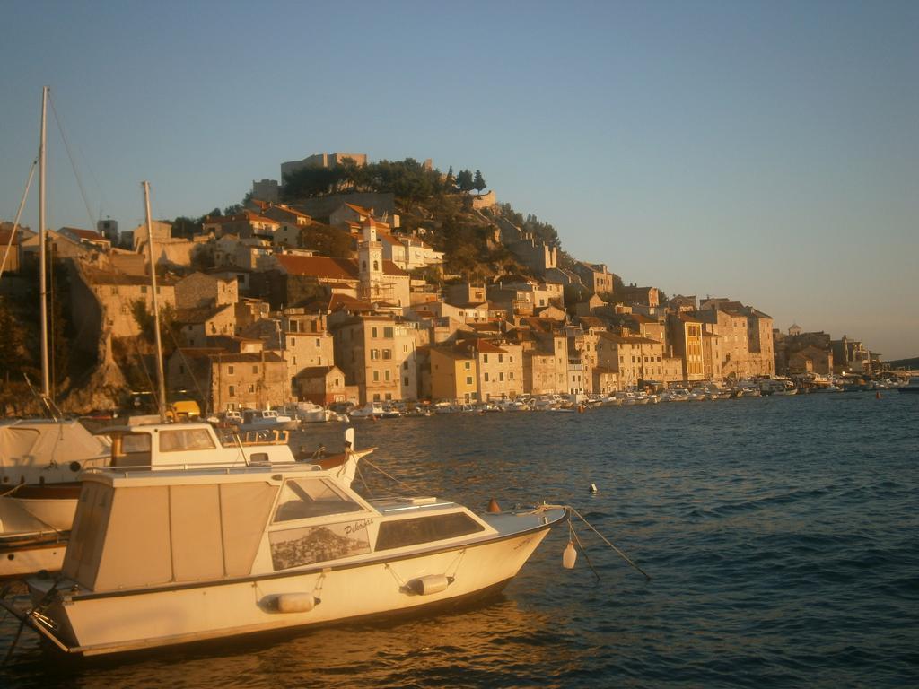 Room Bioci Sibenik Bagian luar foto